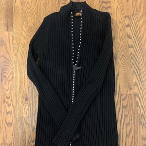 Black ribbed sweater